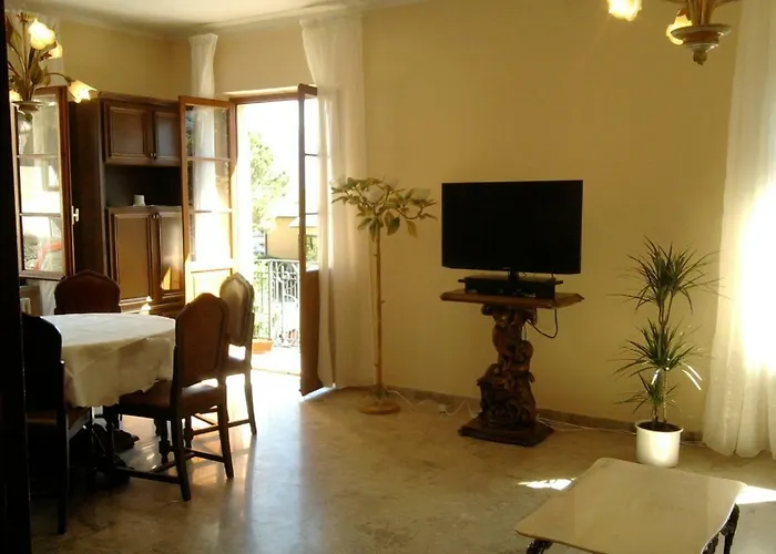 Casa Farfalla بيت للعطل *